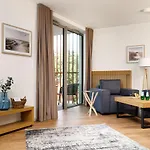 Premium Marin Z Dostepem Do Basenow,strefy Saun, Jacuzzi - Pinea Pobierowo-sannel For Rent 포비에로보
