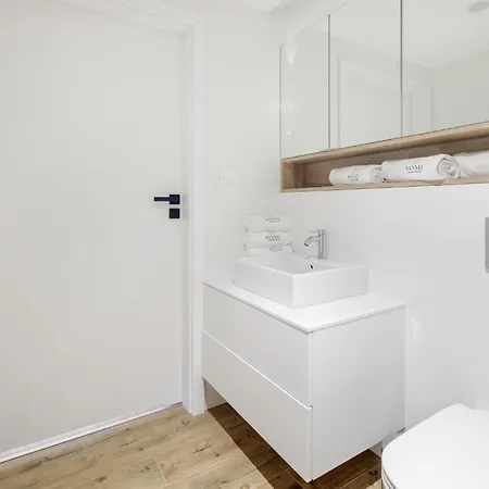 Premium Marin Z Dostepem Do Basenow,strefy Saun, Jacuzzi - Pinea Pobierowo-sannel For Rent Daire *