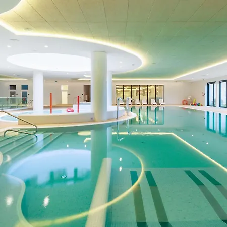 Premium Marin Z Dostepem Do Basenow,strefy Saun, Jacuzzi - Pinea Pobierowo-sannel For Rent Pobierowo