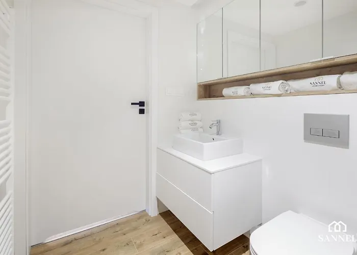 Premium Marin Z Dostepem Do Basenow,strefy Saun, Jacuzzi - Pinea Pobierowo-sannel For Rent アパート *