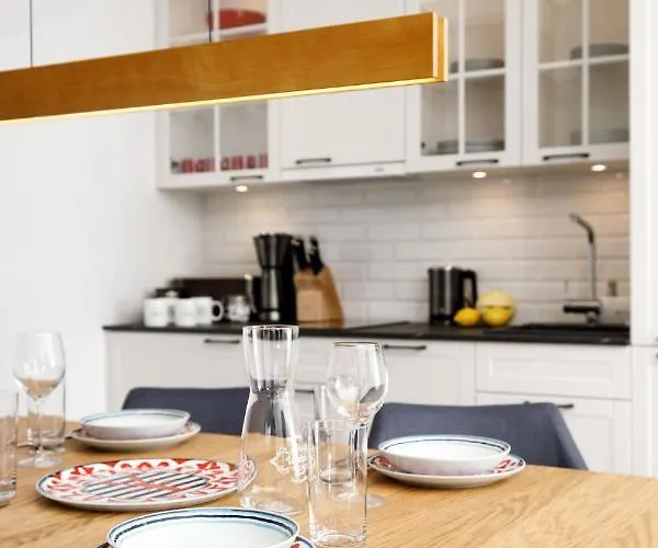 アパート Premium Marin Z Dostepem Do Basenow,strefy Saun, Jacuzzi - Pinea Pobierowo-sannel For Rent ポビエロボ